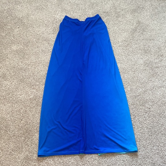 Blue floor length skirt - Picture 2 of 7